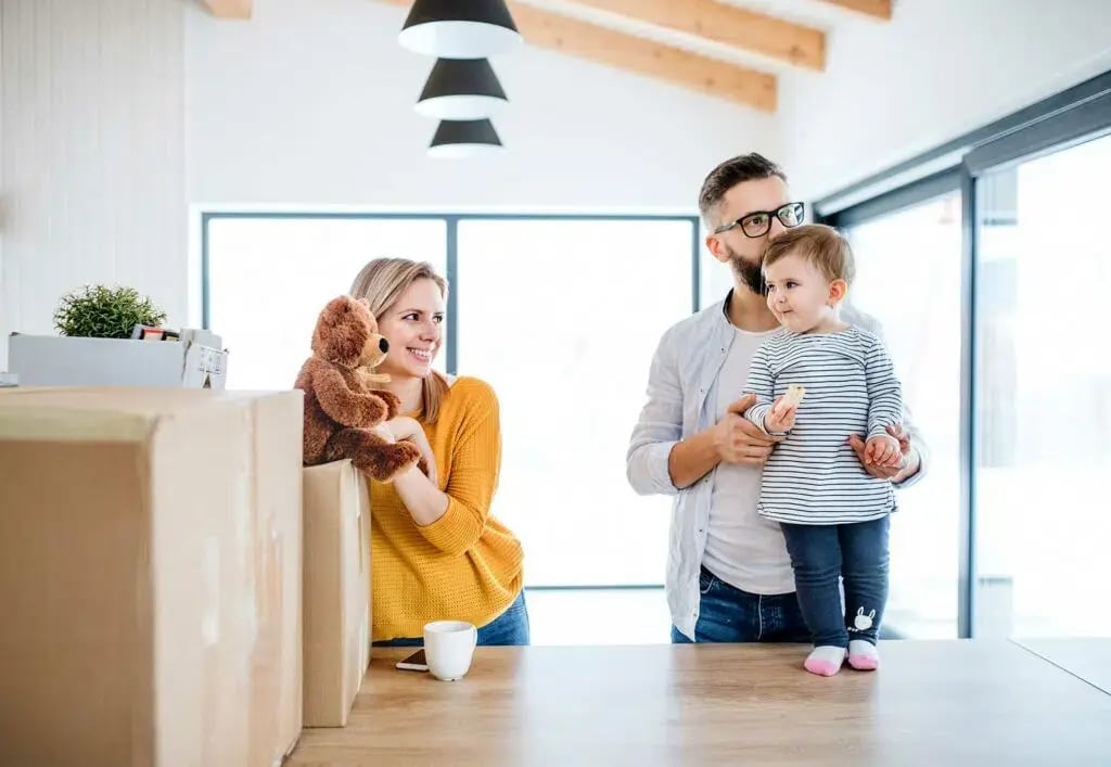 a-portrait-of-young-family-with-a-toddler-girl-mov-8SJ7VD3-1024x707