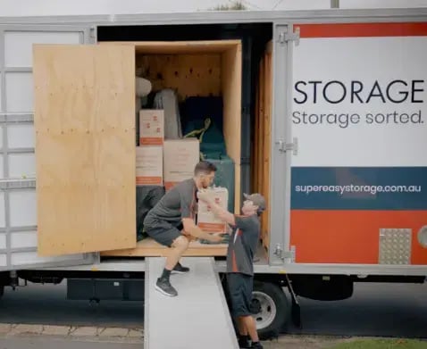 Super Easy Storage vs Taxibox comparison